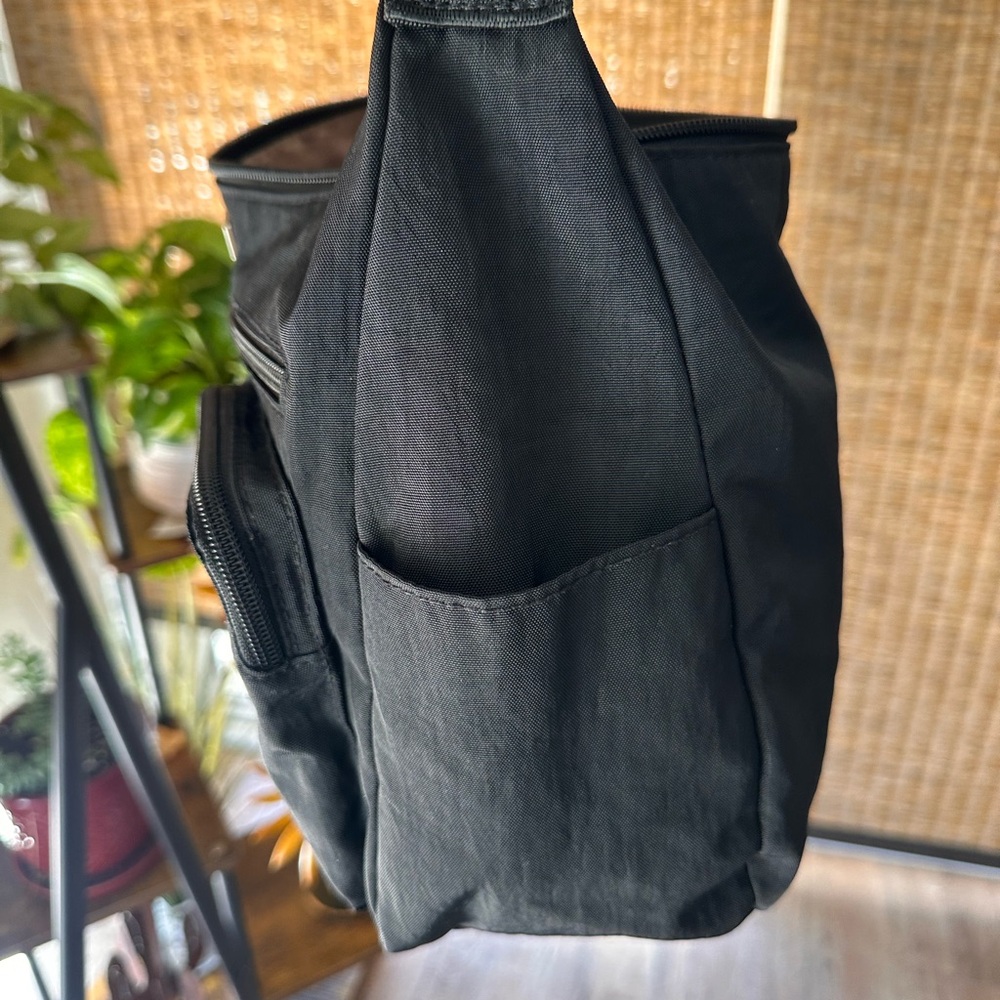 Baggallini Black Travel Everyplace Crossbody Bag - Picture 4 of 10